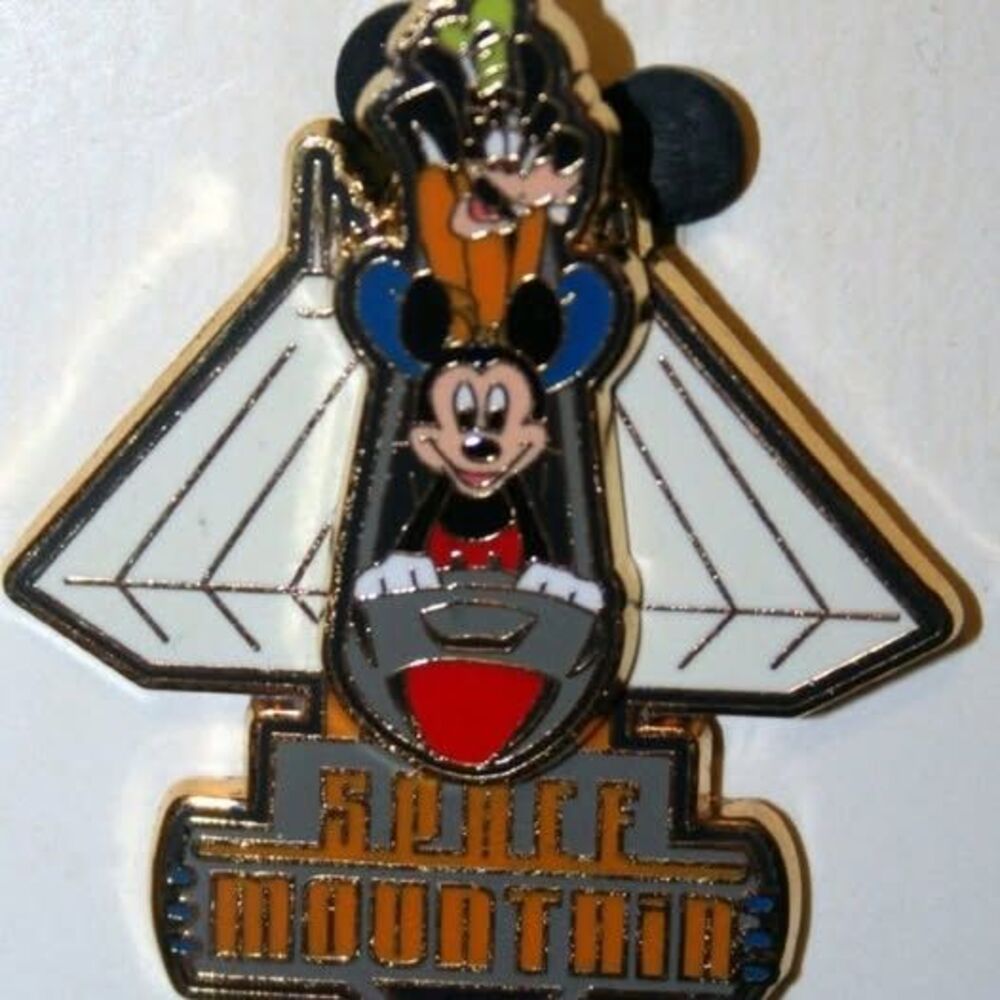WDW - Space Mountain - Slider - Mickey Mouse & Goofy